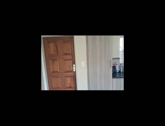 3 BEDROOM APARTMENT FOR SALE IN THERESAPARK